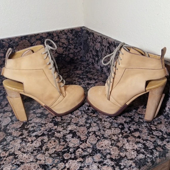 Alexander Wang Shoes - ALEXANDER WANG Dakota Tan Lace Up Cement Booties 9